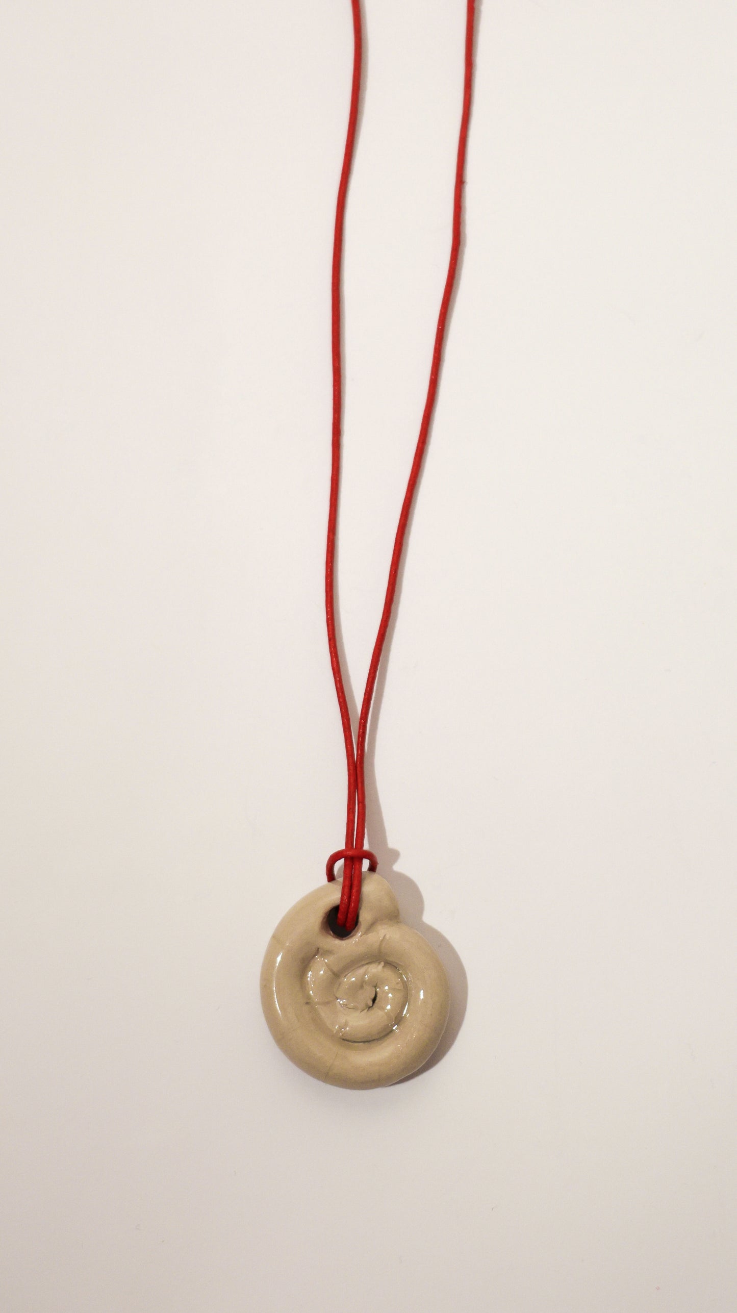 Zawieszka ceramiczna muszla