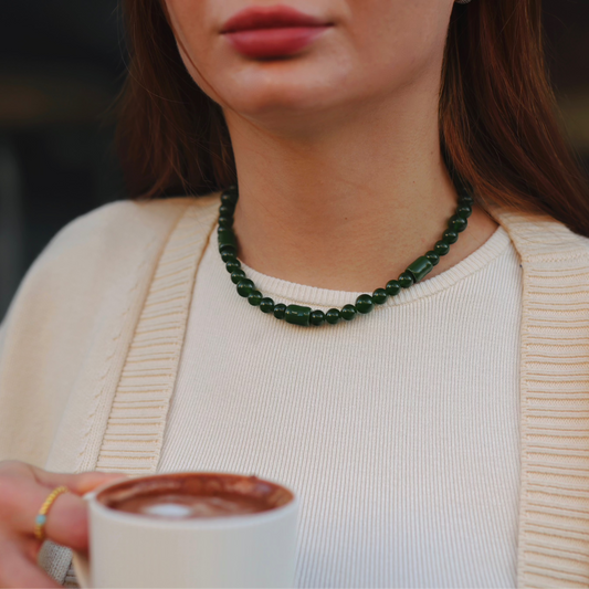 Naszyjnik z zielonego awenturynu, tonowanego kwarcu i ceramiki