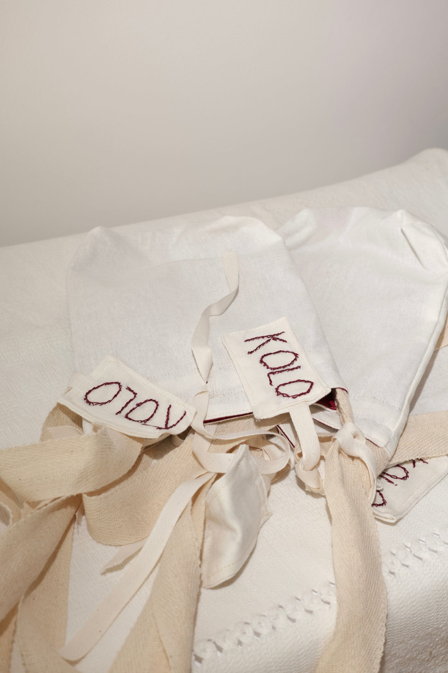 Wisiorek perła ceramiczna