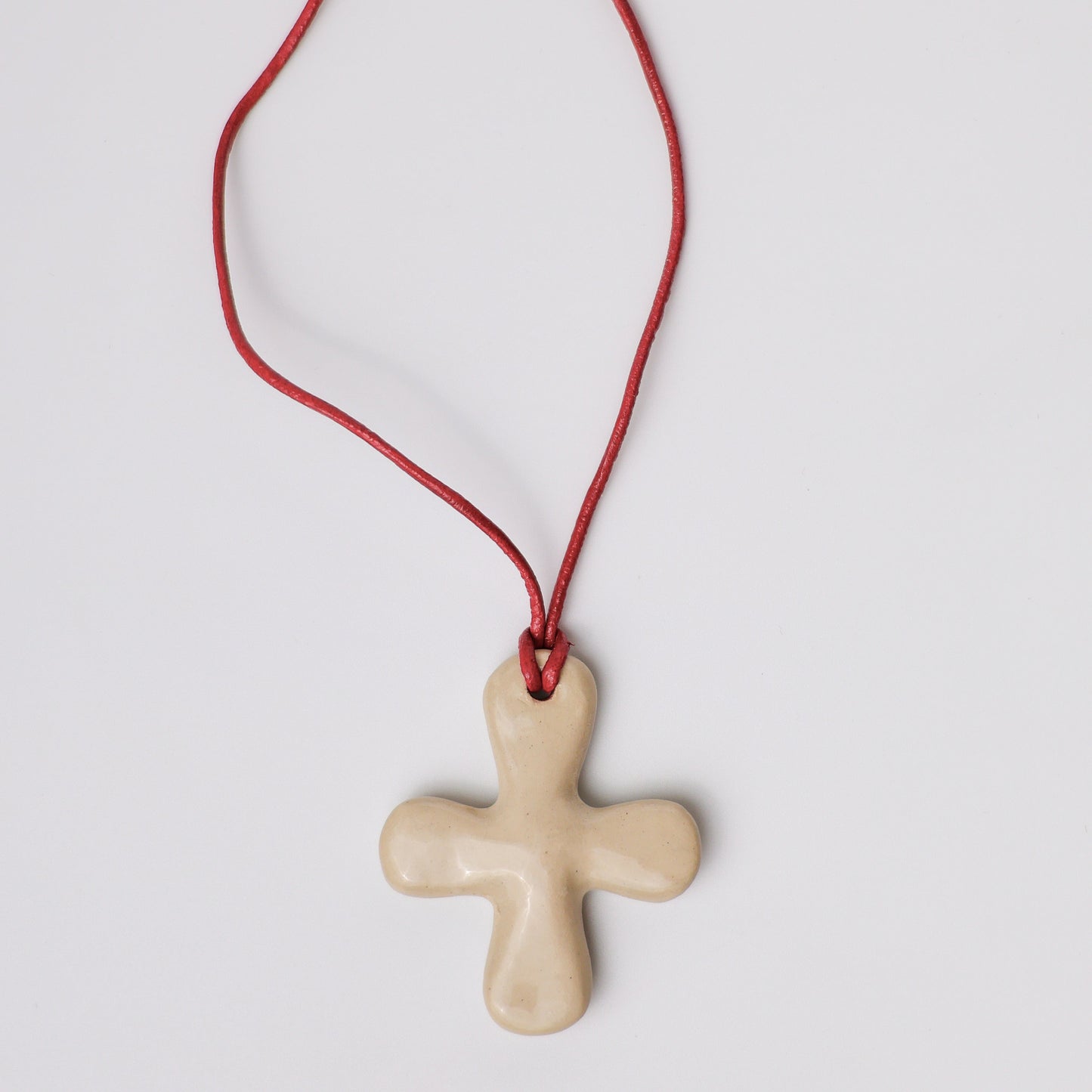 Zawieszka ceramiczna krzyż