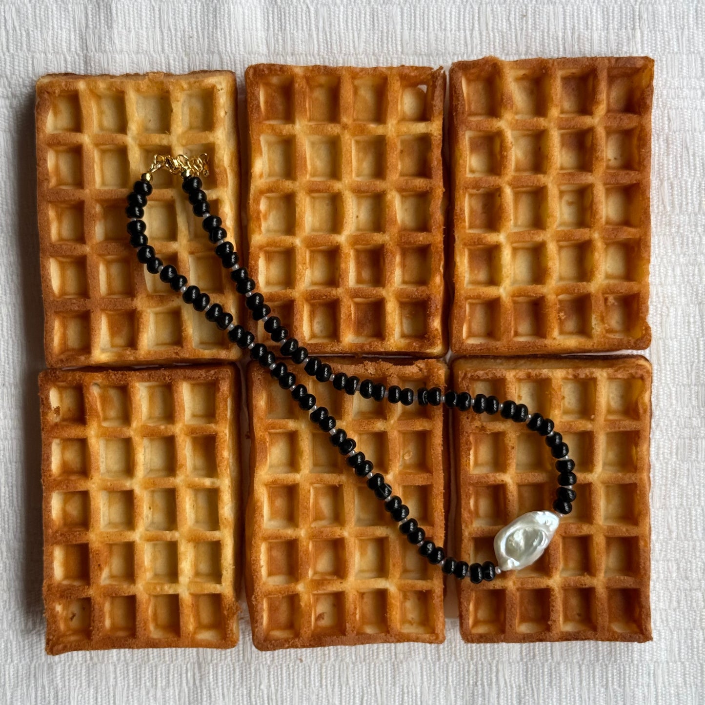 Naszyjnik z agatu, dużej perły barokowej i czeskiego koralika