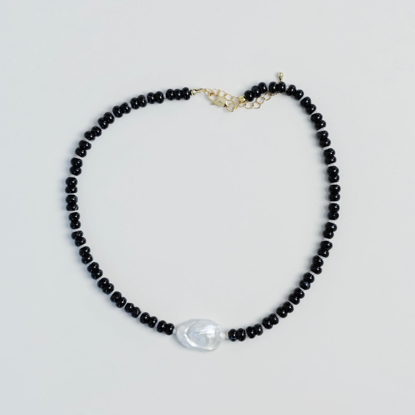 Naszyjnik z agatu, dużej perły barokowej i czeskiego koralika