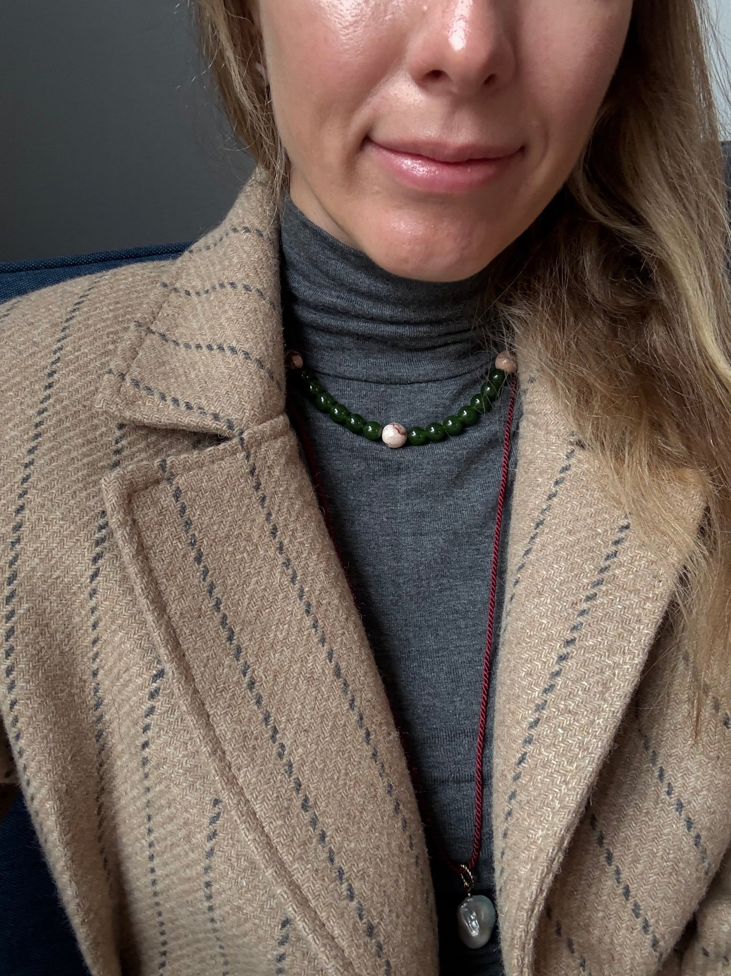 Naszyjnik z zielonego awenturynu/ tonowanego kwarcu i różowej jasp