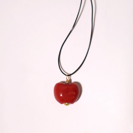 Naszyjnik SYMBOL Jabłko Cherry z czerwoną ceramiczną zawieszką jabłko